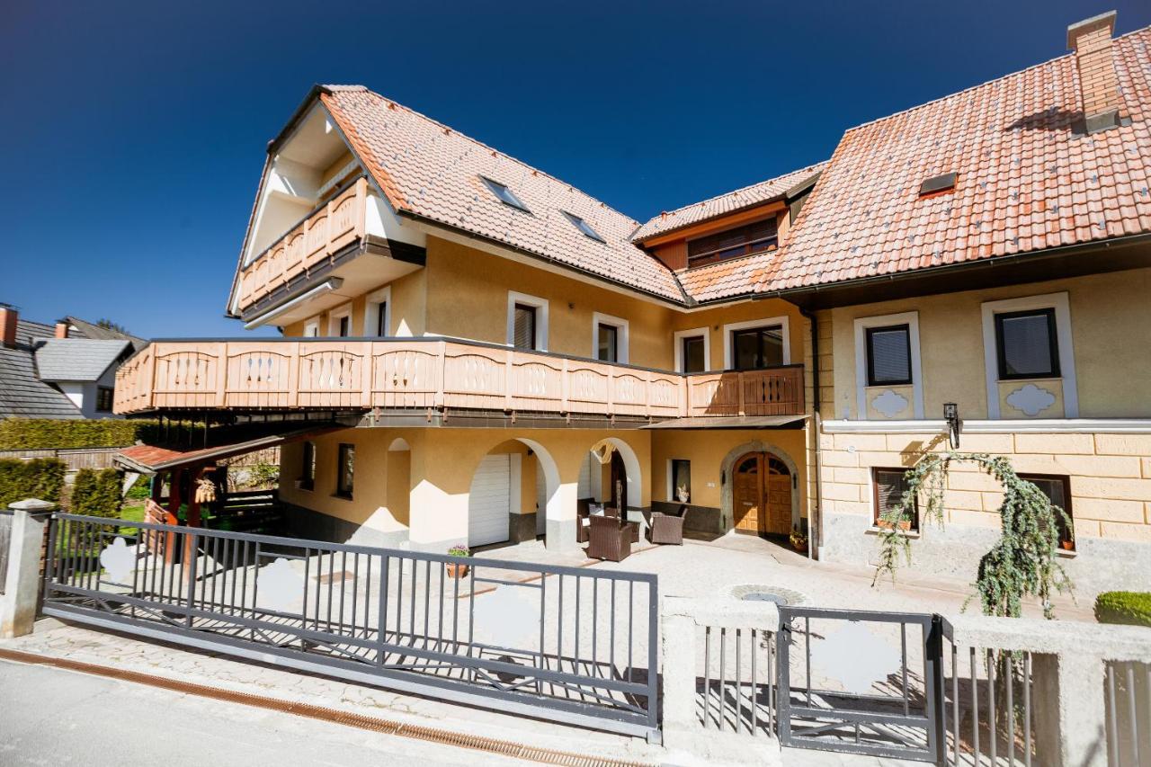 Mama Mia Apartments Radovljica Kültér fotó